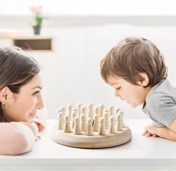 ๐ง ๐จ ืืฉืืง ืืืืืจืื ืืฆืืขืื ื โ Memory Chess